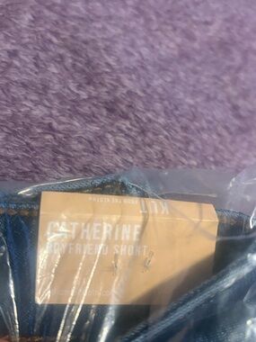 KUT from the Kloth Catherine Boyfriend Short, size 4